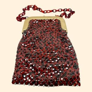1950’s whiting & Davis vintage Mesh purse with lucite chain handle